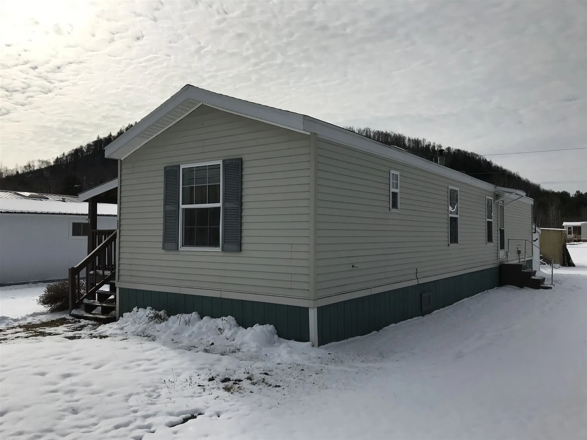 23 Cockburne Lane Colebrook NH 03576