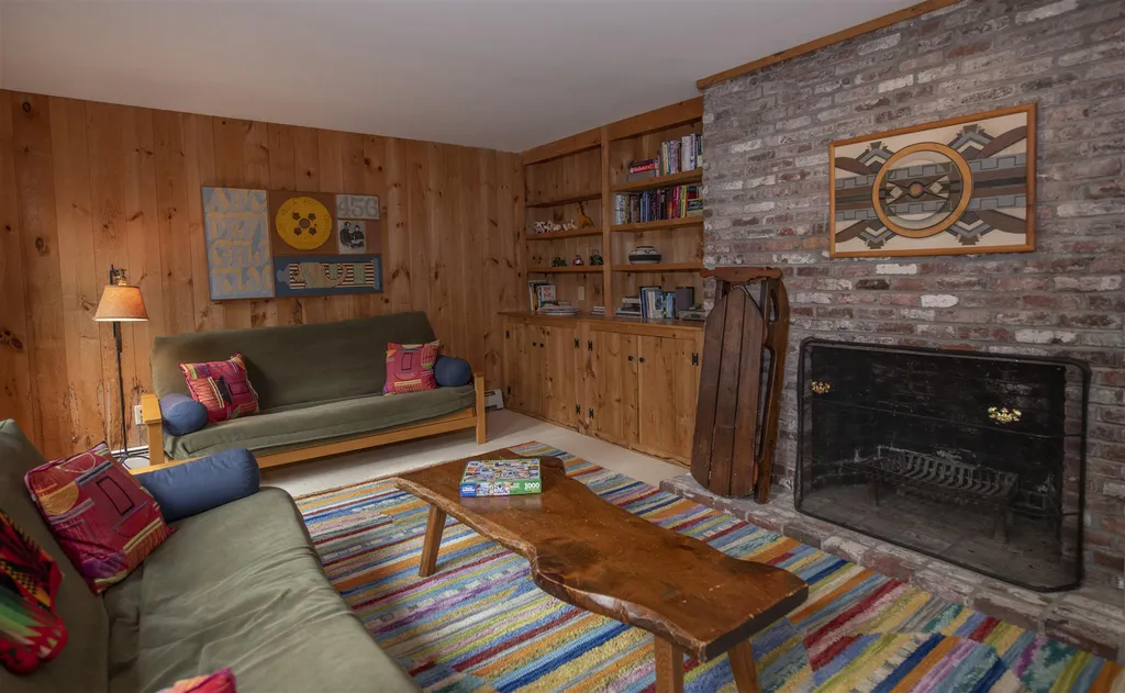 324 Hard Road Hartford VT 05059