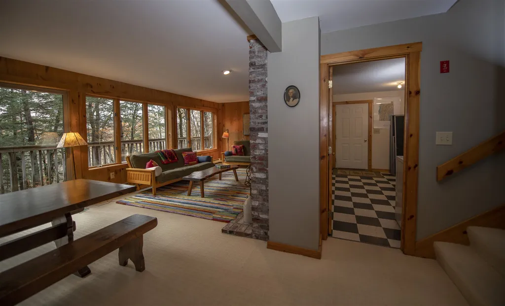 324 Hard Road Hartford VT 05059