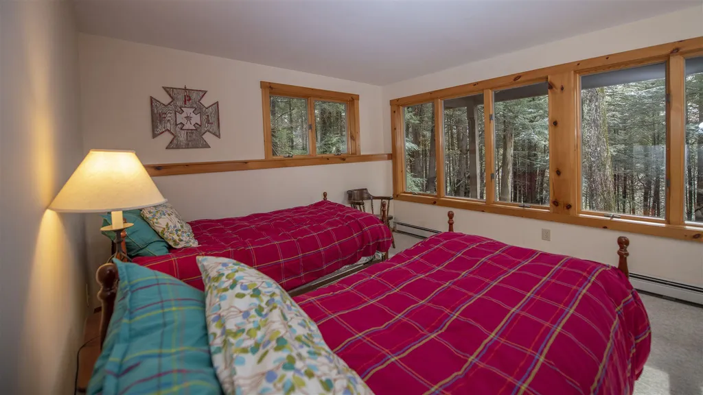 324 Hard Road Hartford VT 05059