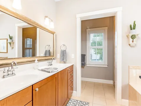12 Dewey Place South Burlington VT 05403