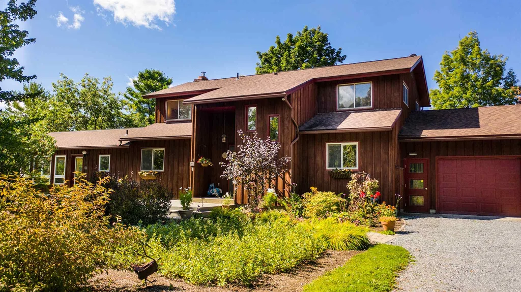 5296 Dorset Street Shelburne VT 05482