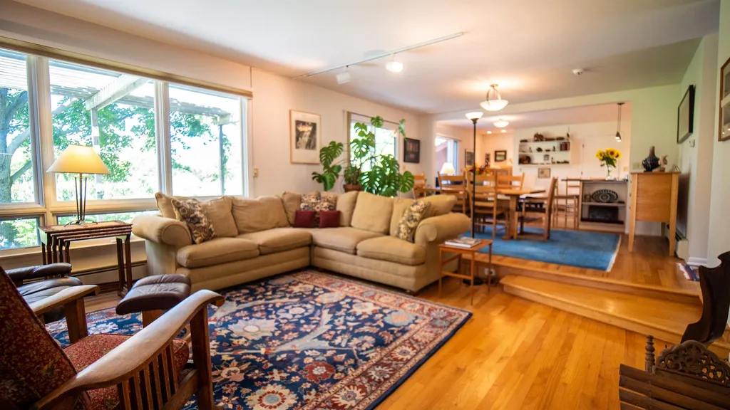5296 Dorset Street Shelburne VT 05482