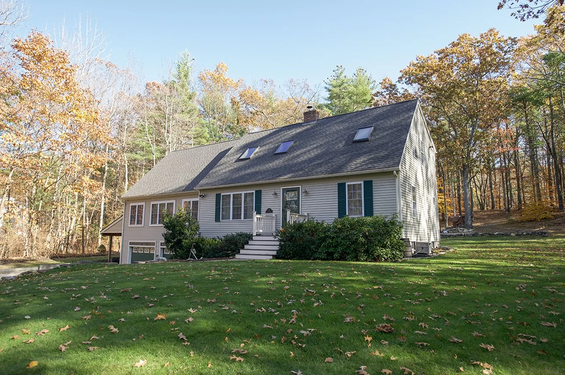 5 Laura Lane Newton NH 03858