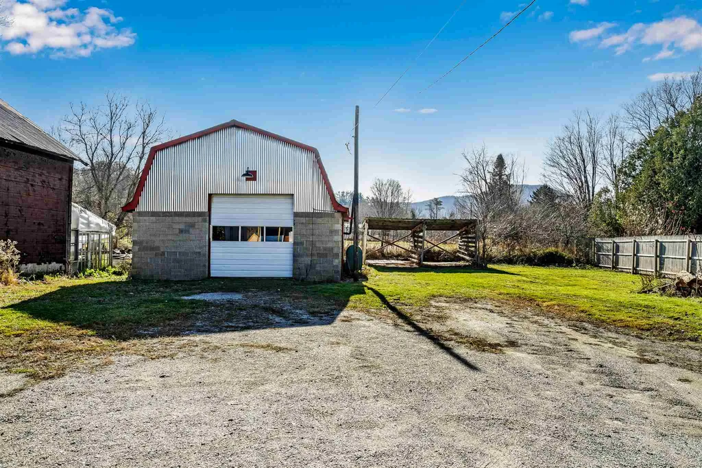 86 Bridge Street Huntington VT 05462