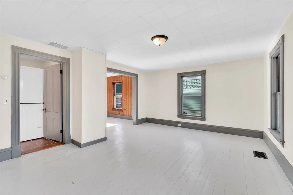86 Bridge Street Huntington VT 05462