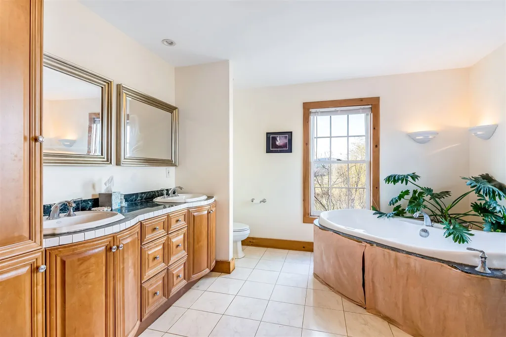 679 One Mile Road Charlotte VT 05445