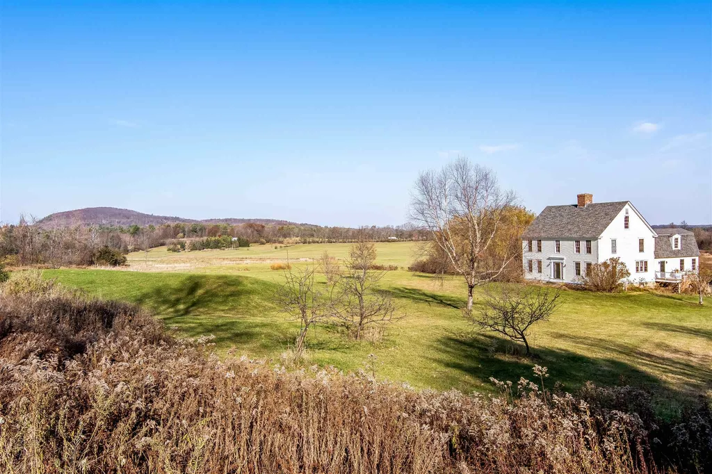 679 One Mile Road Charlotte VT 05445