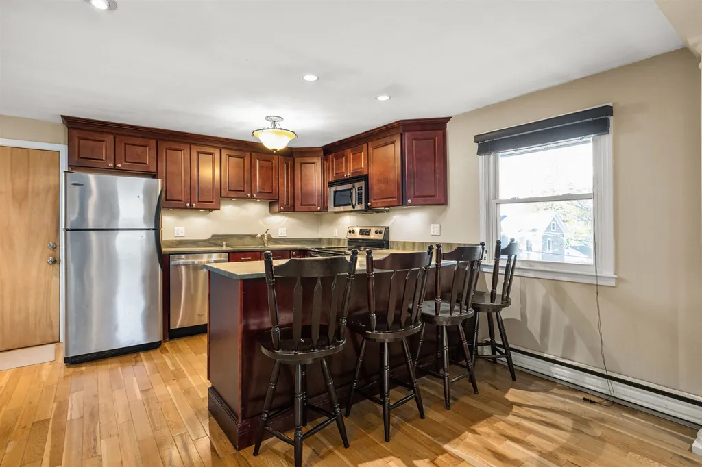 140 Cass Street Portsmouth NH 03801