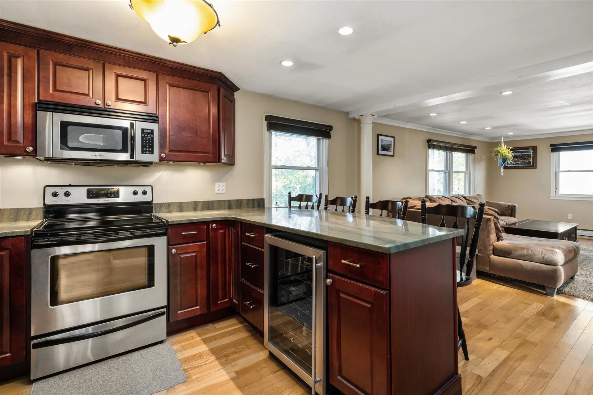 140 Cass Street Portsmouth NH 03801