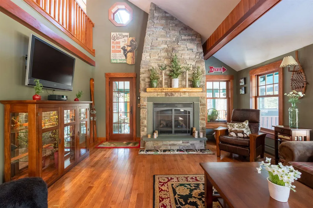 10 River View Drive Lincoln NH 03256-1
