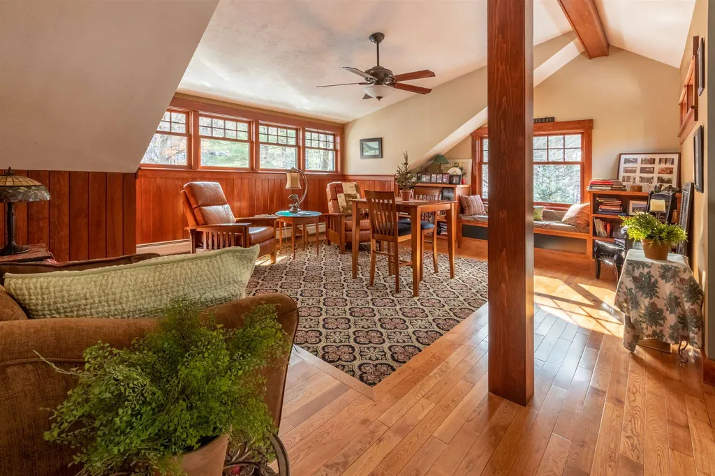 10 River View Drive Lincoln NH 03256-1