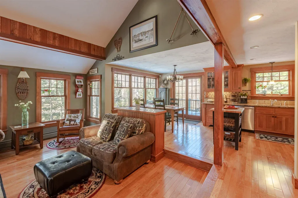 10 River View Drive Lincoln NH 03256-1