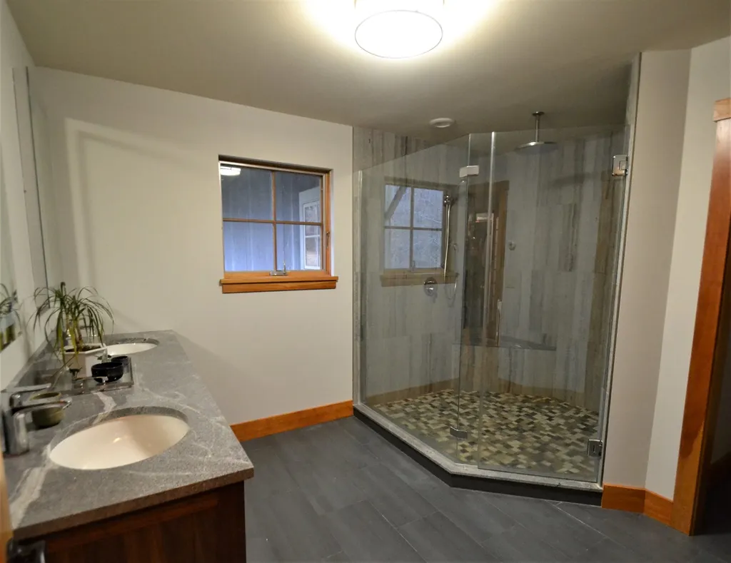 149 Upper Village Road Warren VT 05674