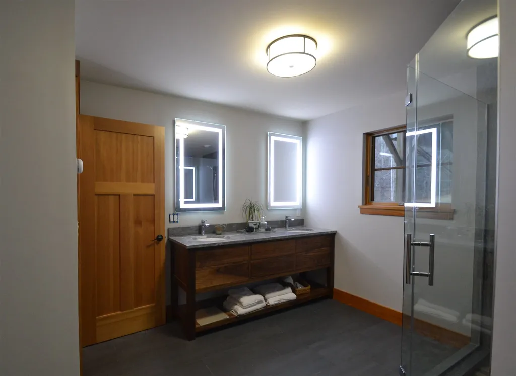 149 Upper Village Road Warren VT 05674