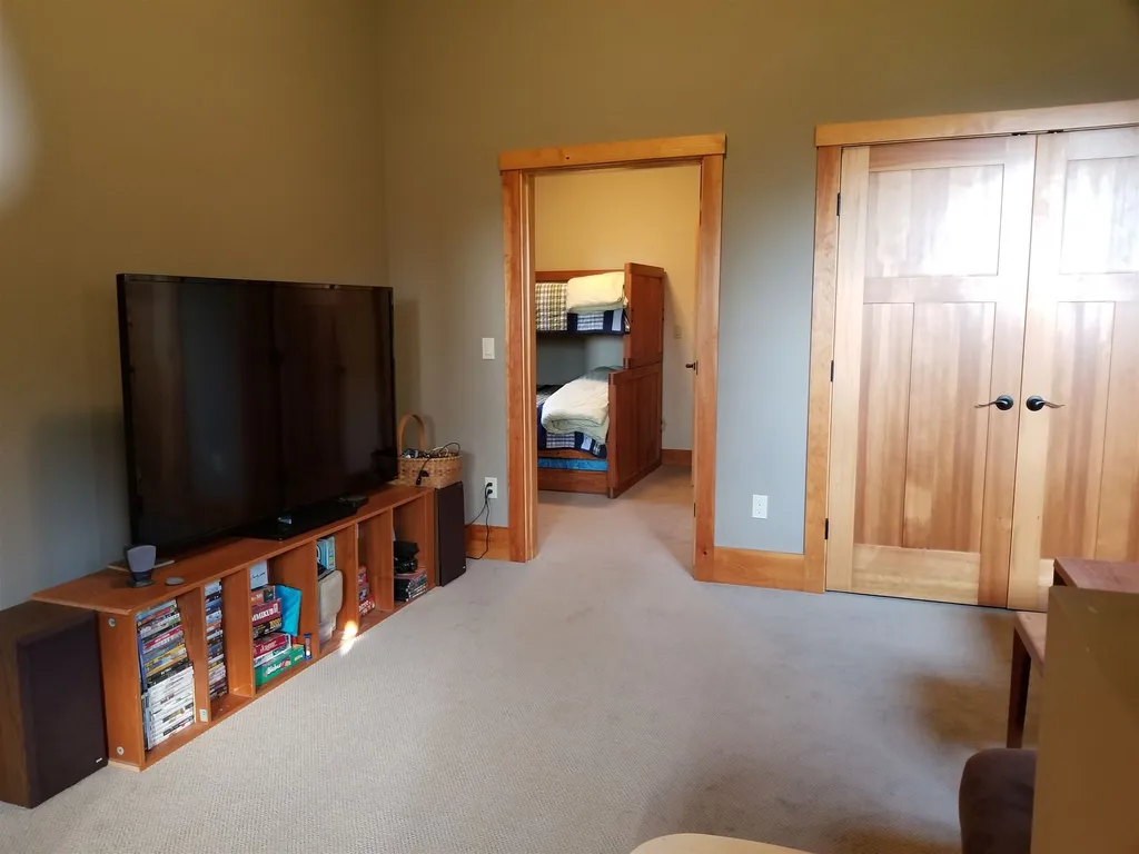 149 Upper Village Road Warren VT 05674