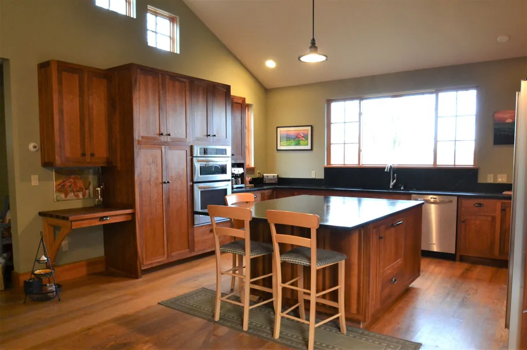 149 Upper Village Road Warren VT 05674