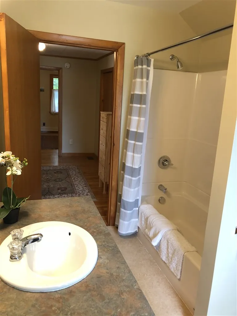 143 2nd Street Newport City VT 05855