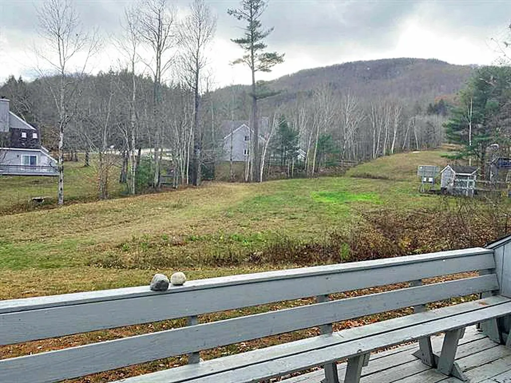 5 Tenney Brook Road Plymouth NH 03264