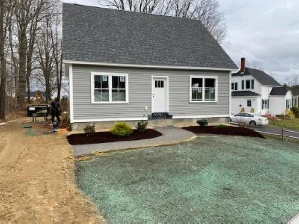 8 Charlonne Street Jaffrey NH 03452
