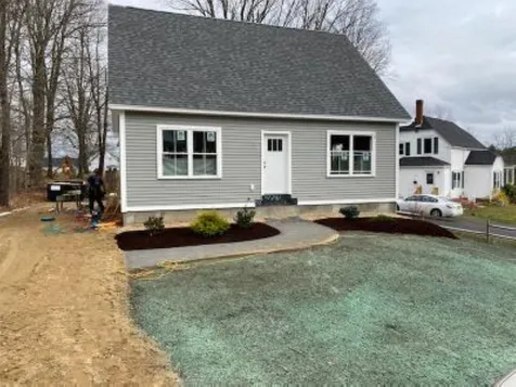 8 Charlonne Street Jaffrey NH 03452