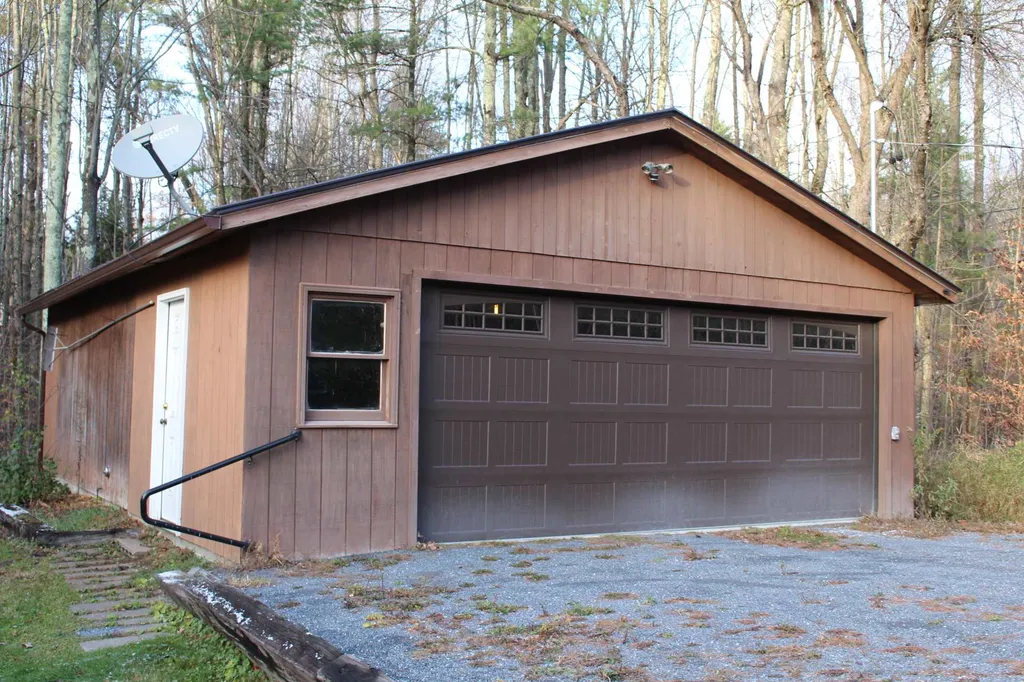 2247 Richmond Road Hinesburg VT 05461