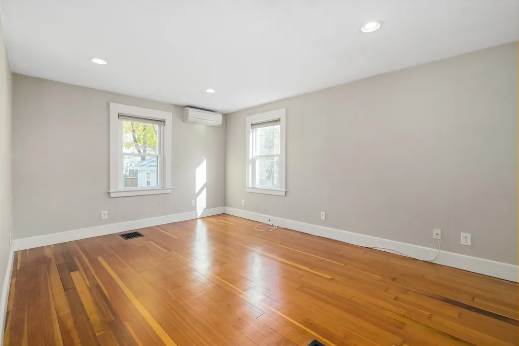 25 Woodworth Avenue Portsmouth NH 03801