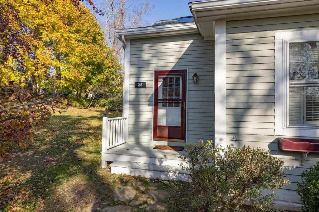 25 Woodworth Avenue Portsmouth NH 03801