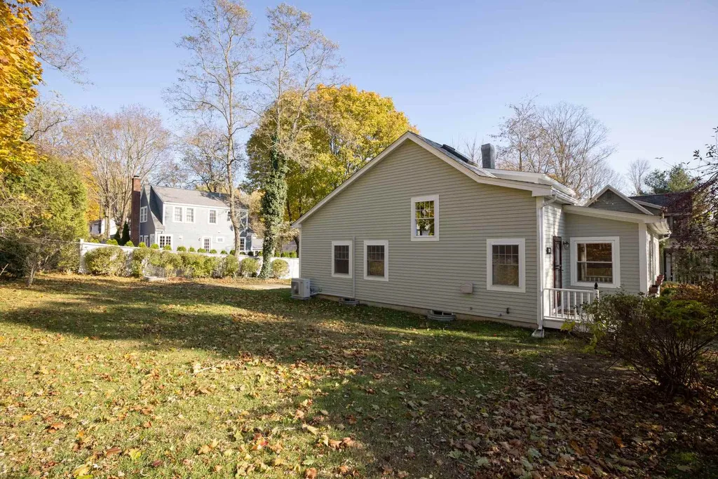 25 Woodworth Avenue Portsmouth NH 03801