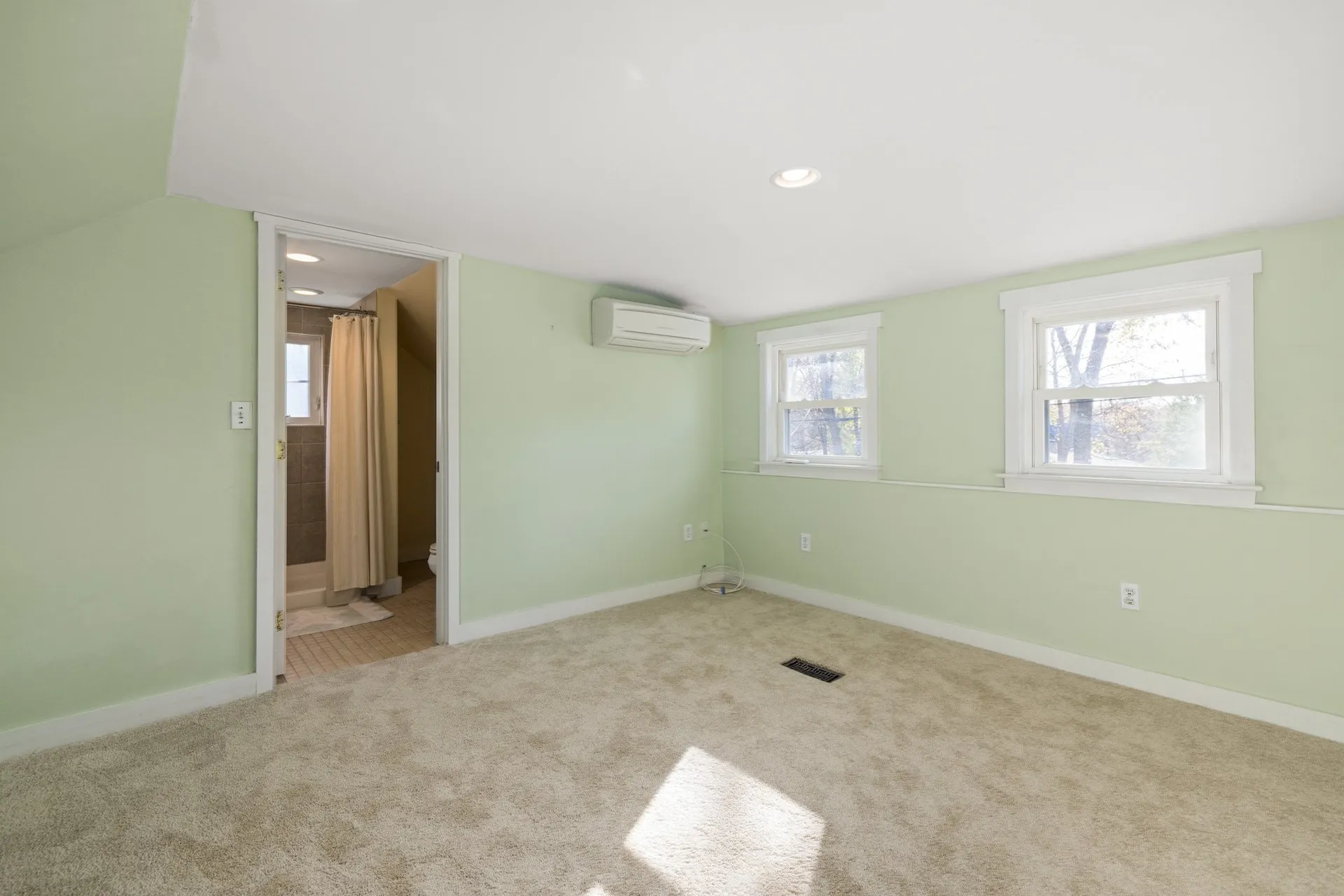 25 Woodworth Avenue Portsmouth NH 03801