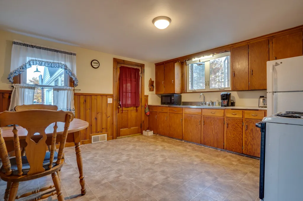 148 Chestnut Hill Road Rochester NH 03867