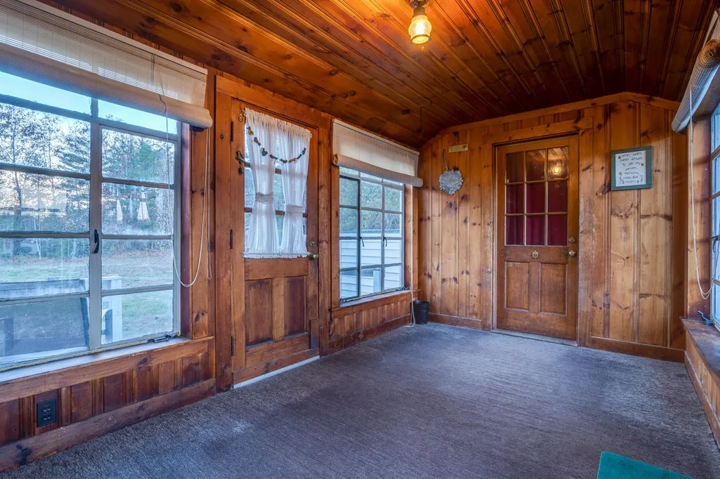 148 Chestnut Hill Road Rochester NH 03867