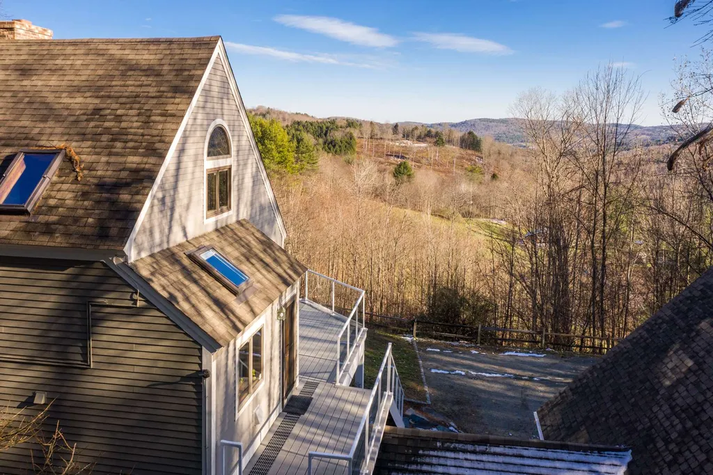 326 Hall Circle Woodstock VT 05091
