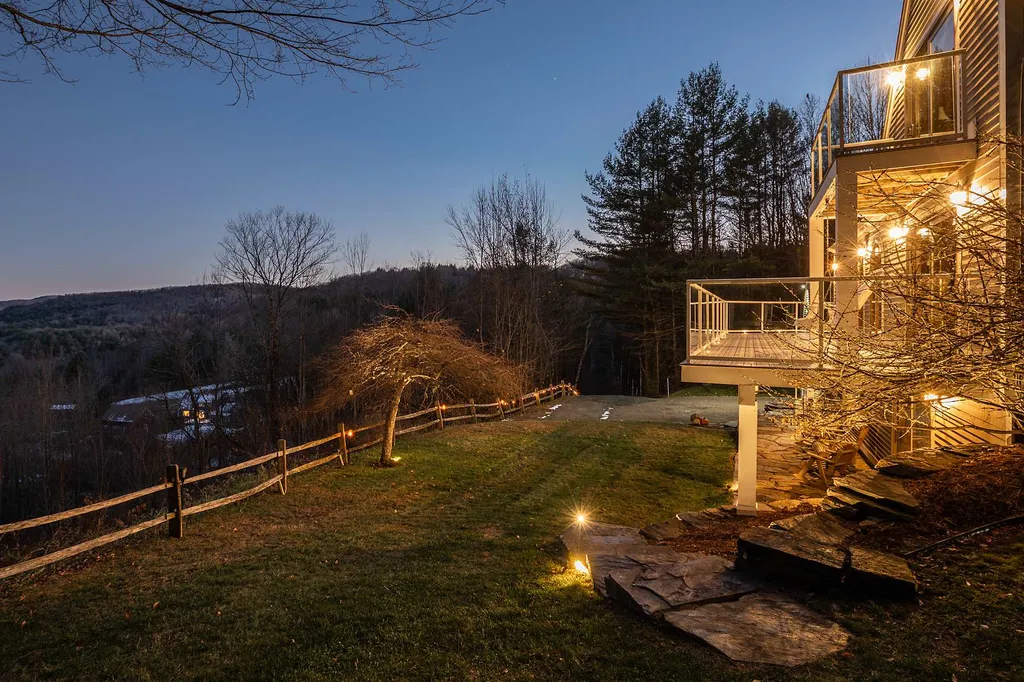 326 Hall Circle Woodstock VT 05091