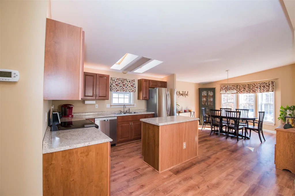 21 Charleston Ridge Hampstead NH 03841
