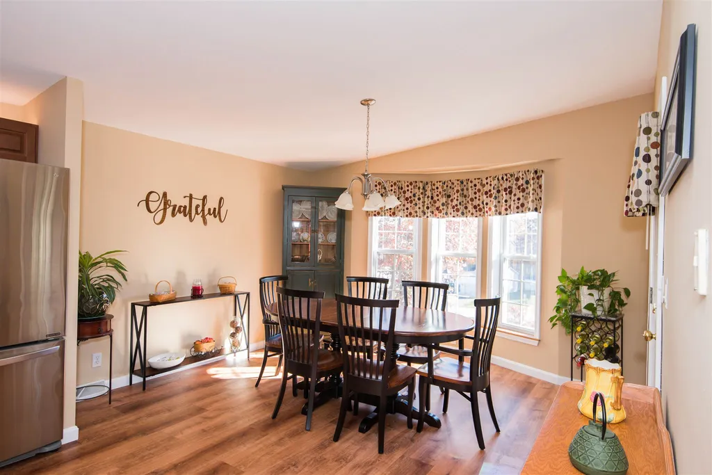 21 Charleston Ridge Hampstead NH 03841