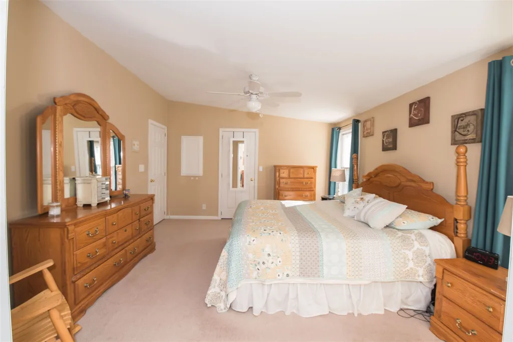21 Charleston Ridge Hampstead NH 03841