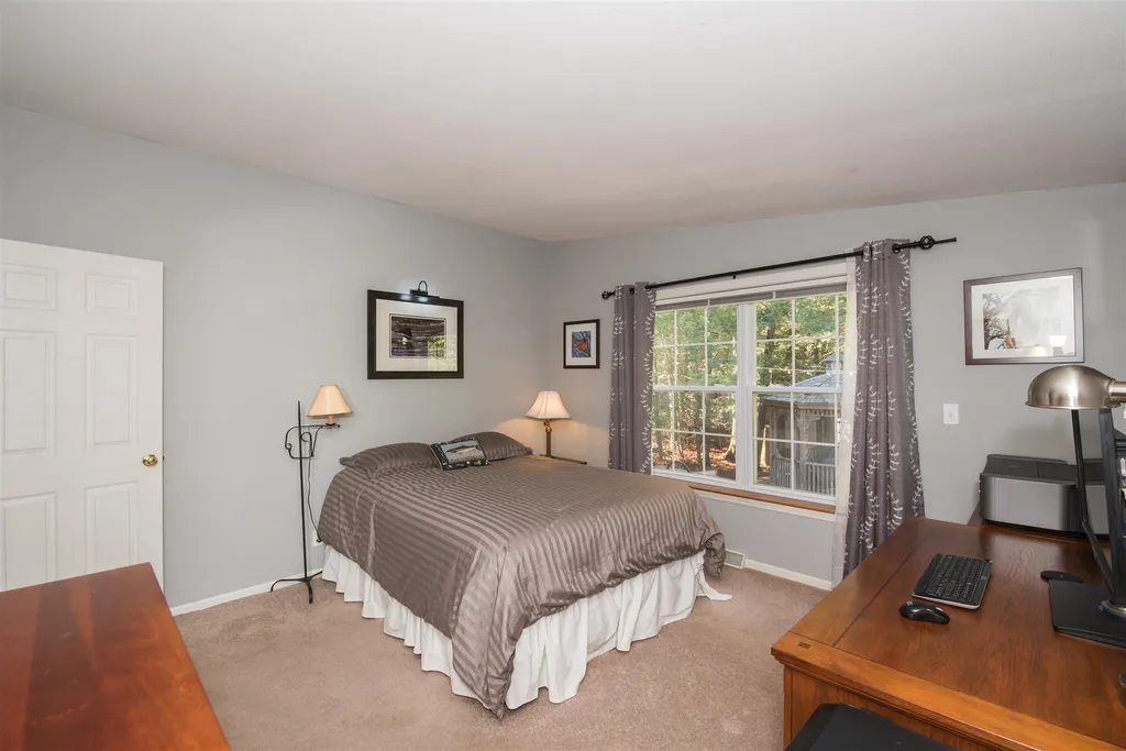 21 Charleston Ridge Hampstead NH 03841