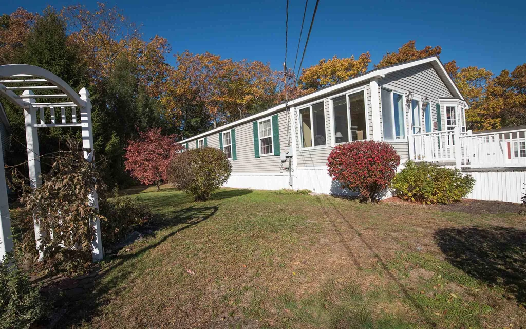 21 Charleston Ridge Hampstead NH 03841