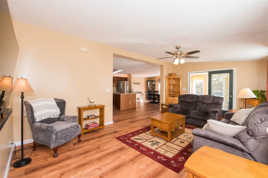 21 Charleston Ridge Hampstead NH 03841