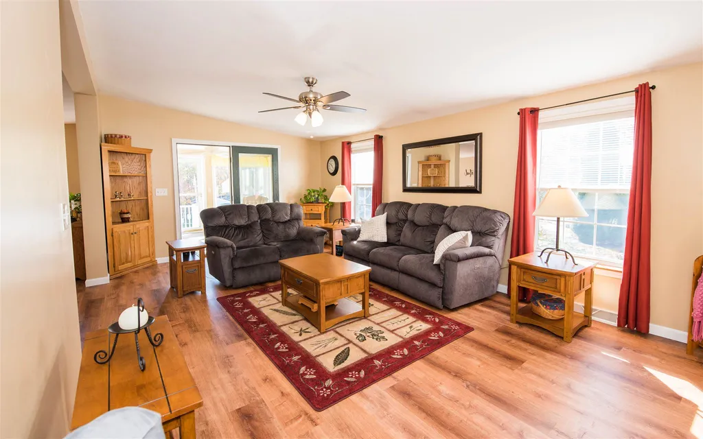 21 Charleston Ridge Hampstead NH 03841