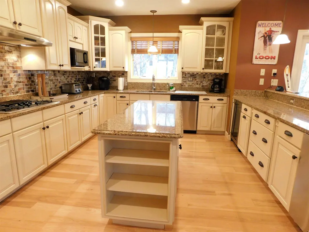 39 Flume Road Lincoln NH 03251
