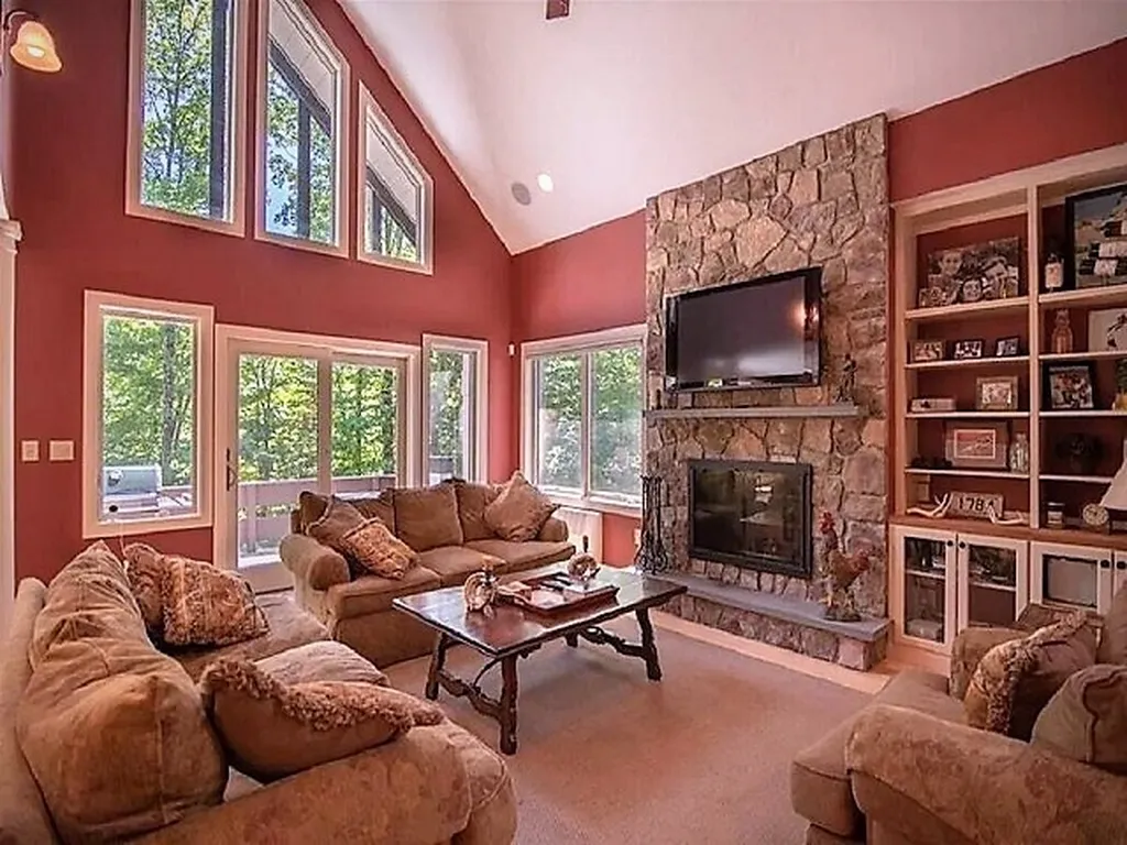 39 Flume Road Lincoln NH 03251