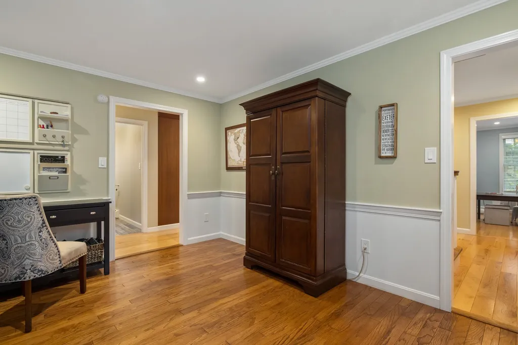 26 Gifford Farm Road Stratham NH 03885