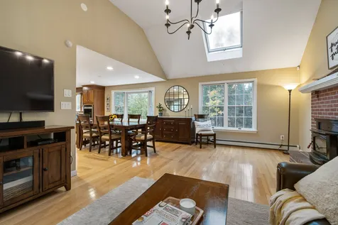 26 Gifford Farm Road Stratham NH 03885