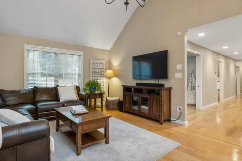 26 Gifford Farm Road Stratham NH 03885