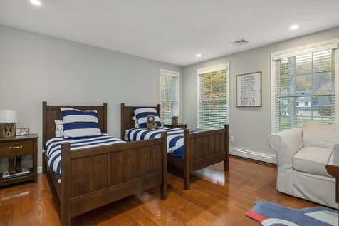 26 Gifford Farm Road Stratham NH 03885