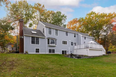 26 Gifford Farm Road Stratham NH 03885