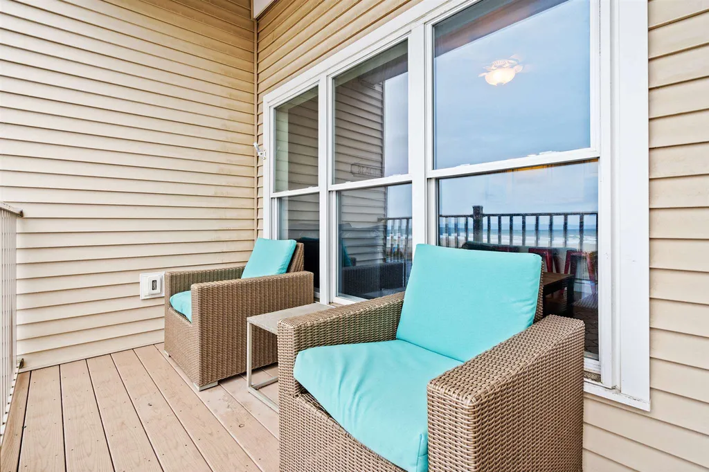 83 Ocean Boulevard Hampton NH 03842