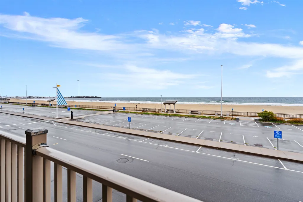 83 Ocean Boulevard Hampton NH 03842
